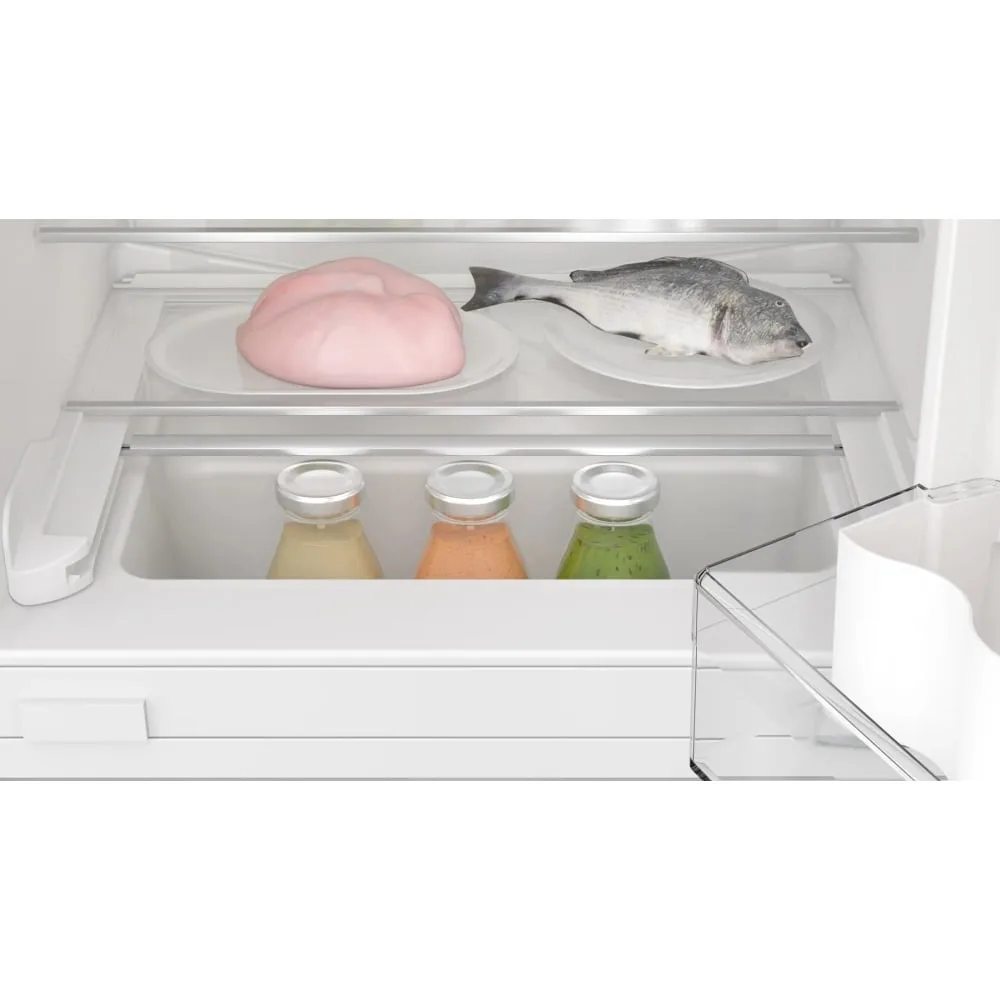 BOSCH KUR21VFE0G Built-under larder fridge - Image 4