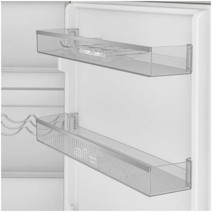 BLOMBERG SST4455Vi Tall Integrated larder fridge - Image 5