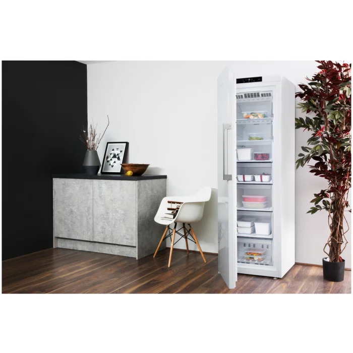 HOTPOINT UH8F1CW Tall frost-free freezer - Image 5