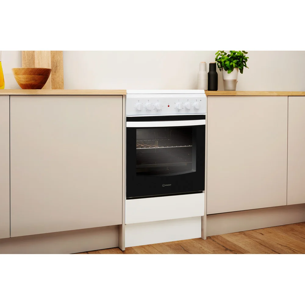 INDESIT IS5V4KHW Electric cooker - Image 6