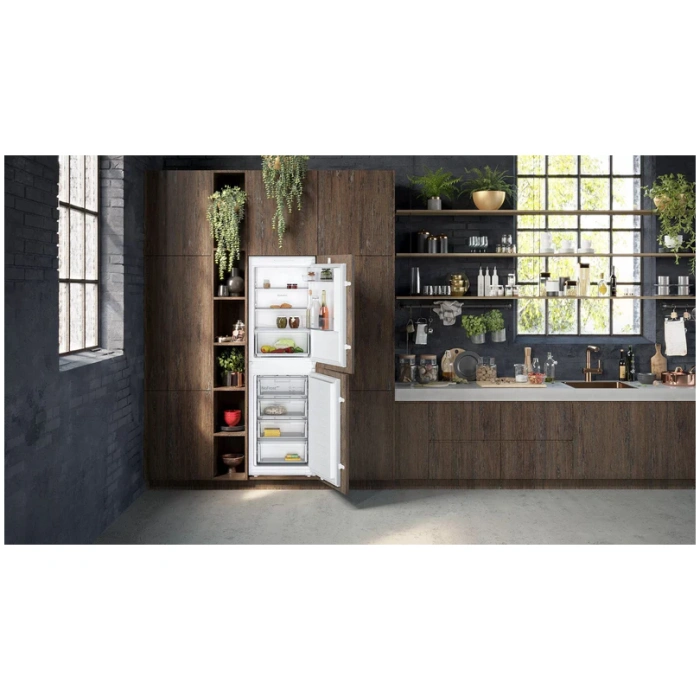 NEFF KI7851SE0G Built-in 50:50 frost-free fridge freezer - Image 6