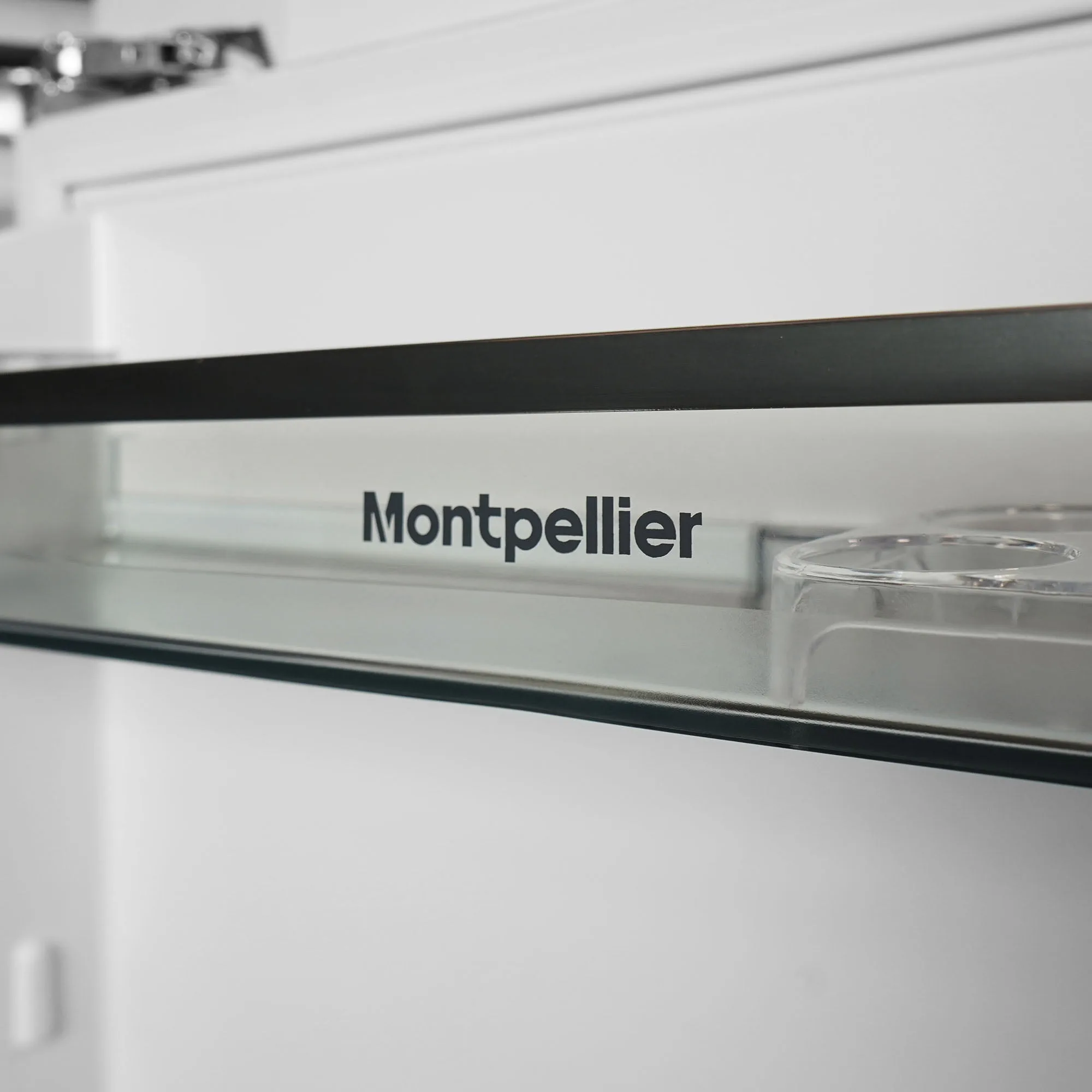 MONTPELLIER MBUL134E Built-under larder fridge - Image 3