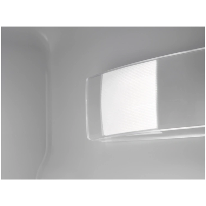 ZANUSSI ZNNN18ES3 Built-in 70:30 frost-free fridge freezer - Image 3