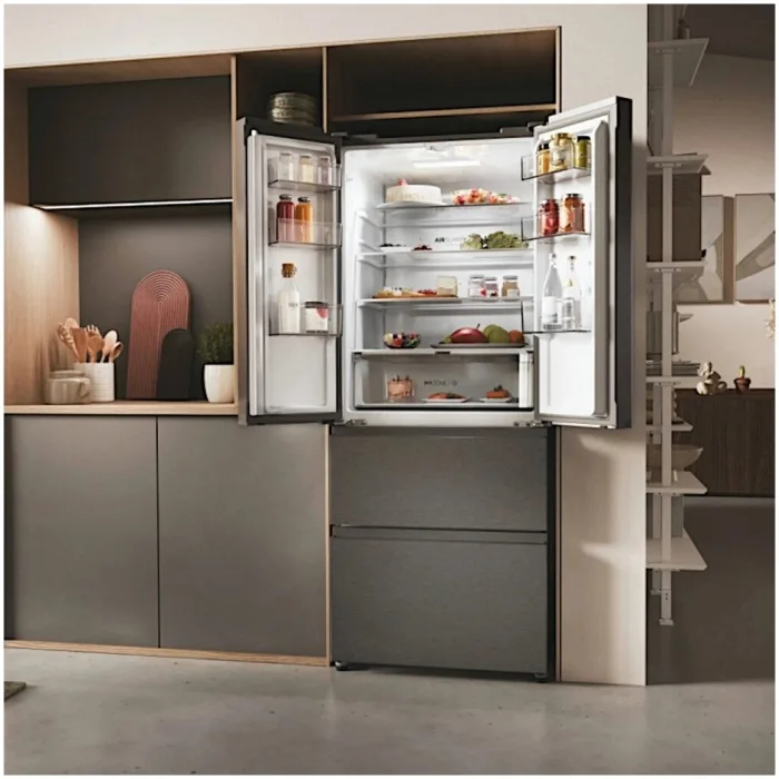 HAIER HFR3718ENMD American-style fridge freezer - Image 5