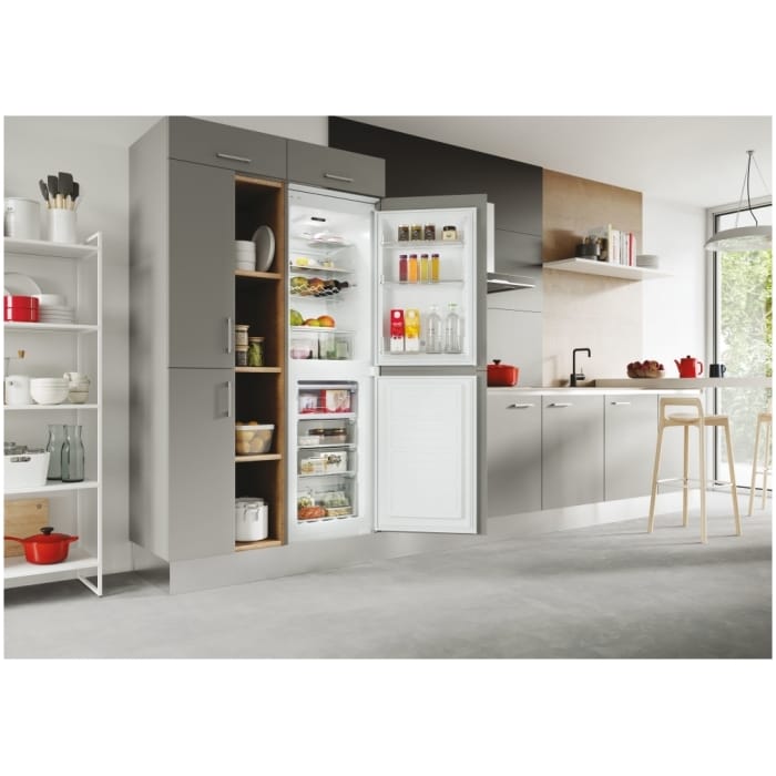HOOVER HOB50S518EK Built-in 50:50 fridge freezer - Image 7